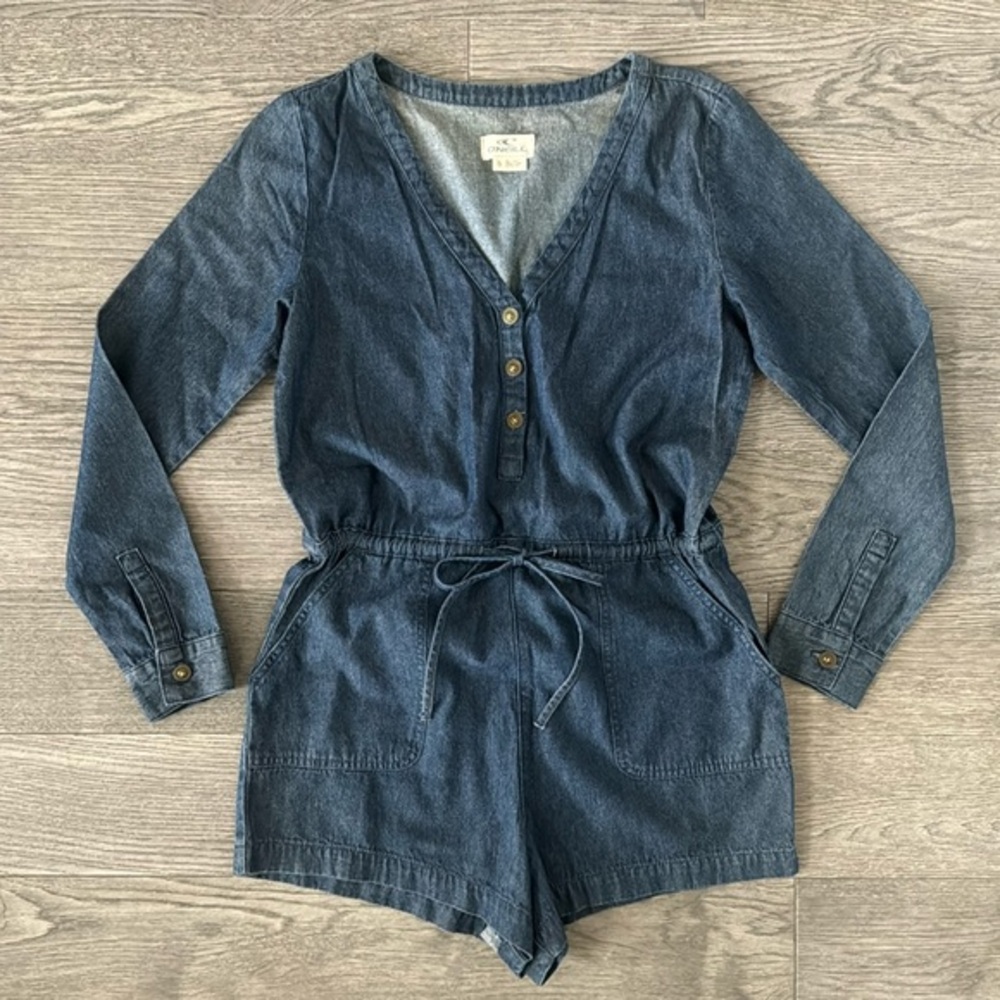 🌼O’NEILL🌼 Denim Chambray Tie Waist Romper